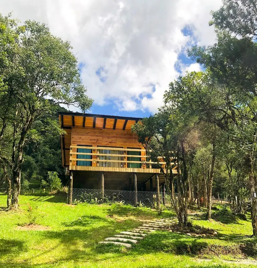 Cabanas Capoeiras Urubici 0*,